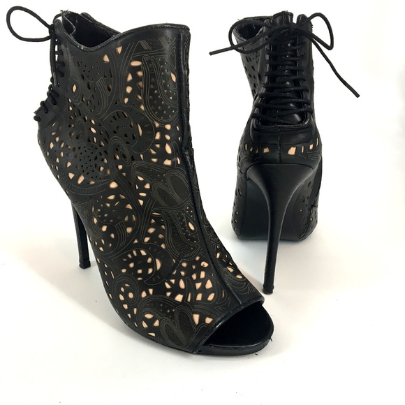 Steve Madden Shoes - Steve Madden Womens Shoe  Laser Cut Open Toe Shoe